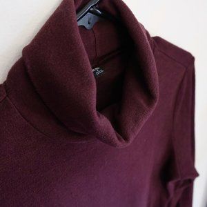 *Last chance* Uniqlo heattech maroon turtleneck